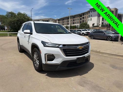Summit White 2023 Chevrolet Traverse LT Leather