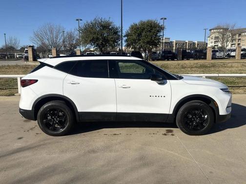 2024 Chevrolet Blazer 2LT