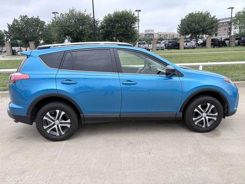 Electric Storm Blue 2016 Toyota RAV4 LE