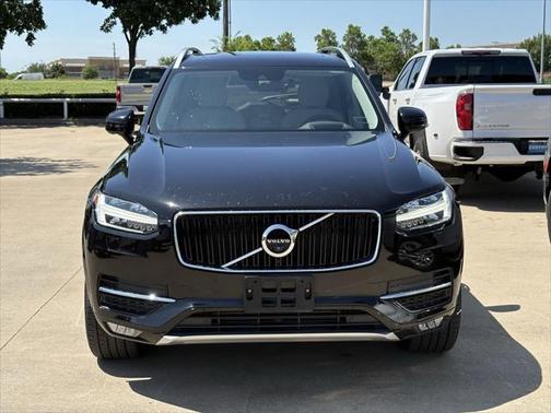 2019 Volvo XC90 T6 Momentum