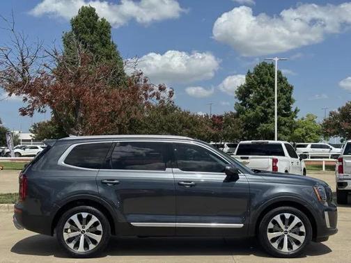 2022 Kia Telluride S