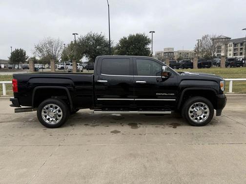 2017 GMC Sierra 2500 Denali