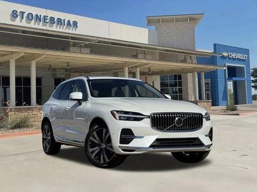 2023 Volvo XC60 Recharge Plug-In Hybrid T8 Ultimate Bright Theme