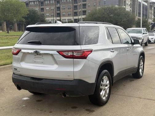 2020 Chevrolet Traverse LT Leather