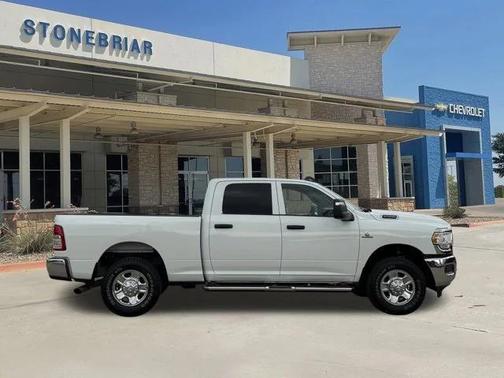 2024 RAM 2500 Tradesman Crew Cab 4x4 6'4' Box