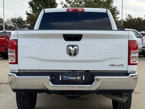 2024 RAM 2500 Tradesman Crew Cab 4x4 6'4' Box