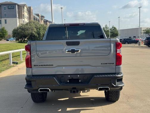 Slate Gray Metallic 2024 Chevrolet Silverado 1500 Custom Trail Boss