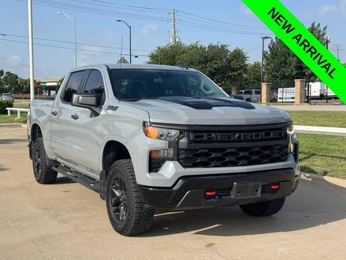 Slate Gray Metallic 2024 Chevrolet Silverado 1500 Custom Trail Boss