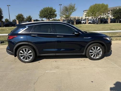 2019 INFINITI QX50 ESSENTIAL
