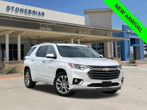 Iridescent Pearl Tricoat 2019 Chevrolet Traverse Premier