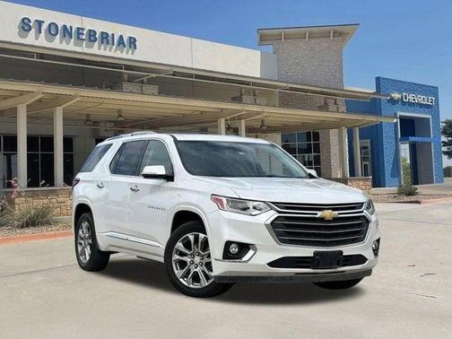 Iridescent Pearl Tricoat 2019 Chevrolet Traverse Premier