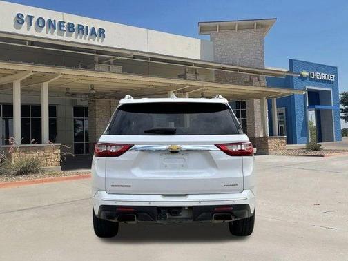 Iridescent Pearl Tricoat 2019 Chevrolet Traverse Premier