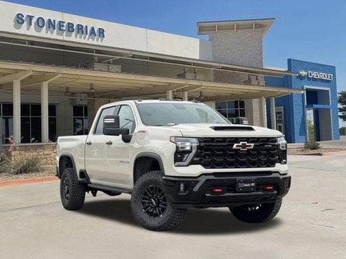 White Sands 2026 Chevrolet Silverado 2500 Crew Cab, Standard Bed, XR2, 4WD