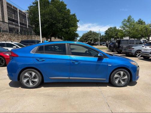 Electric Blue Metallic 2018 Hyundai IONIQ Hybrid SEL