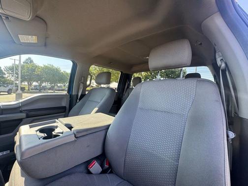 Blue 2016 Ford F-150 XLT