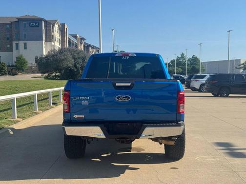 Blue 2016 Ford F-150 XLT