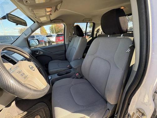 2020 Nissan Frontier SV