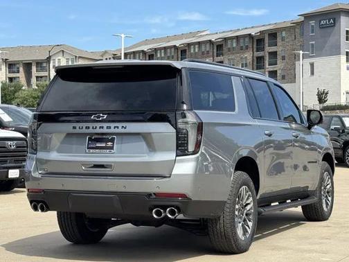 2025 Chevrolet Suburban 4WD Z71