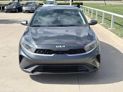 Gravity Gray 2023 Kia Forte LXS
