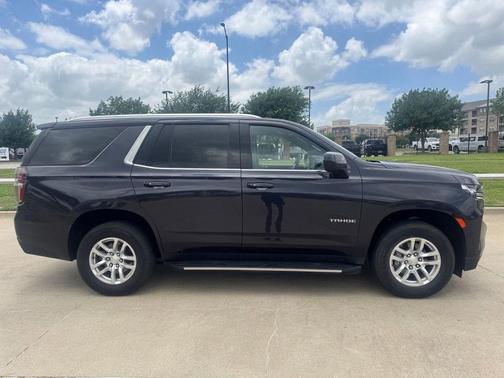 Dark Ash Metallic 2024 Chevrolet Tahoe LT