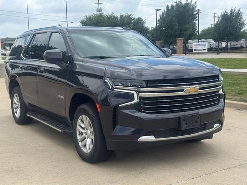 Dark Ash Metallic 2024 Chevrolet Tahoe LT