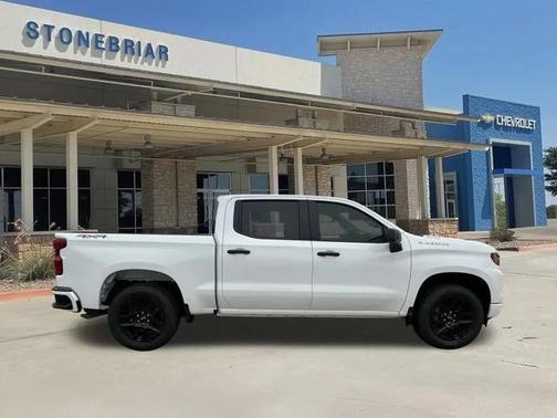 2025 Chevrolet Silverado 1500 Custom
