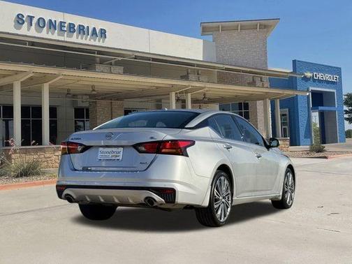 2023 Nissan Altima 2.5 SL