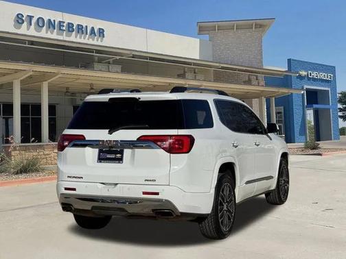 2019 GMC Acadia Denali