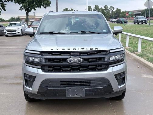 Iconic Silver Metallic 2023 Ford Expedition Limited
