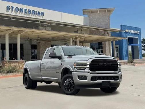 2020 RAM 3500 Laramie Crew Cab 4x4 8' Box