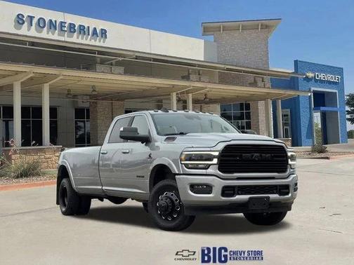 2020 RAM 3500 Laramie Crew Cab 4x4 8' Box