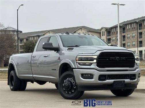 2020 RAM 3500 Laramie Crew Cab 4x4 8' Box