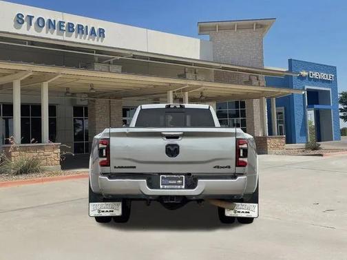 2020 RAM 3500 Laramie Crew Cab 4x4 8' Box