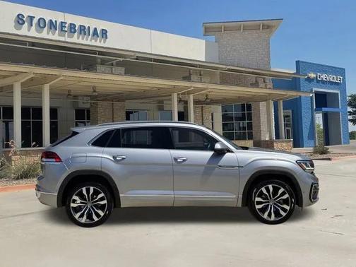 2022 Volkswagen Atlas Cross Sport 3.6L V6 SEL Premium R-Line