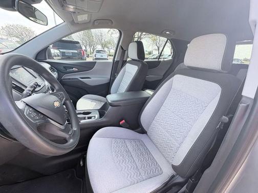 Sterling Gray Metallic 2023 Chevrolet Equinox LS