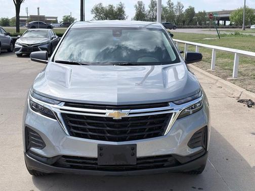 Sterling Gray Metallic 2023 Chevrolet Equinox LS