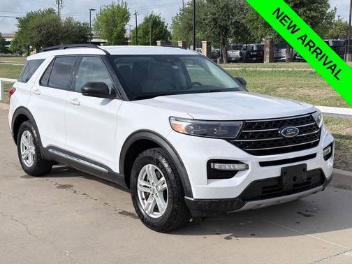 Oxford White 2020 Ford Explorer XLT