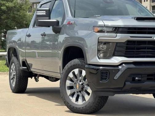 2025 Chevrolet Silverado 2500 Custom