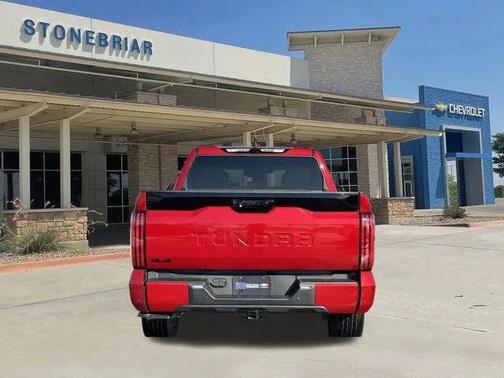 2025 Toyota Tundra Hybrid Platinum