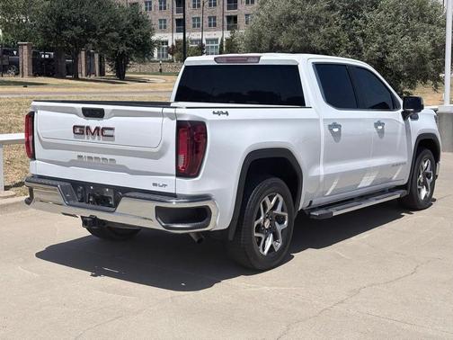 Summit White 2024 GMC Sierra 1500 SLT