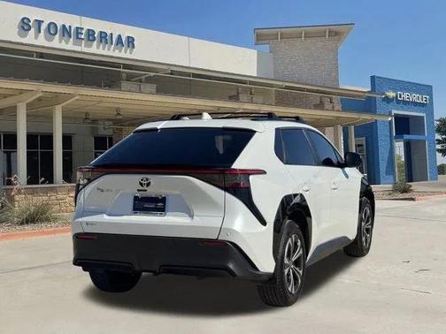 2025 Toyota bZ4X XLE