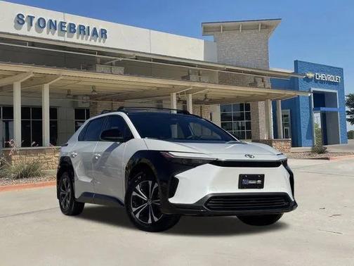 2025 Toyota bZ4X XLE