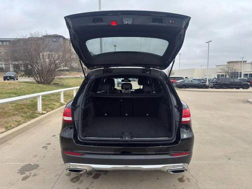 2018 Mercedes-Benz GLC 300 Base