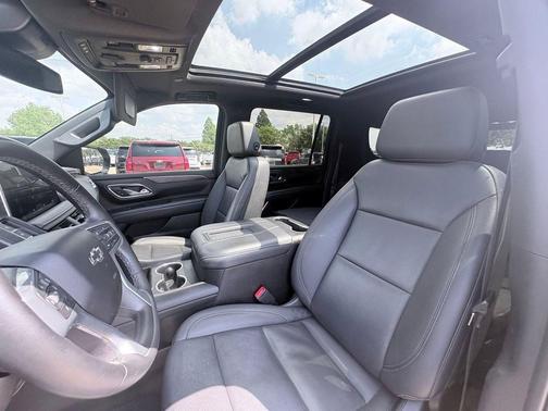 Sterling Gray Metallic 2023 Chevrolet Suburban 4WD Z71