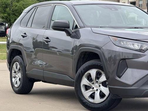 Magnetic Gray Metallic 2022 Toyota RAV4 LE