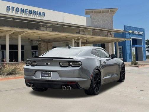 Satin Steel Metallic 2022 Chevrolet Camaro RWD Coupe LT1