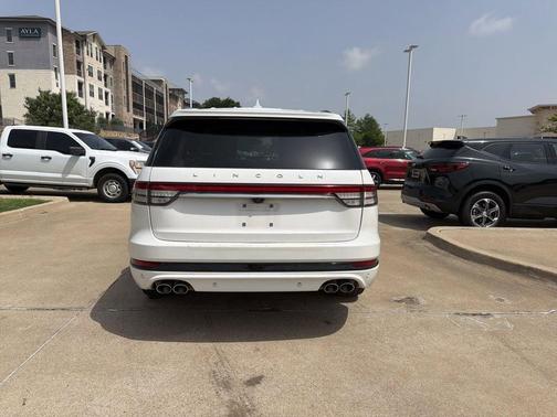 Pristine White Metallic Tri-Coat 2023 Lincoln Aviator Reserve