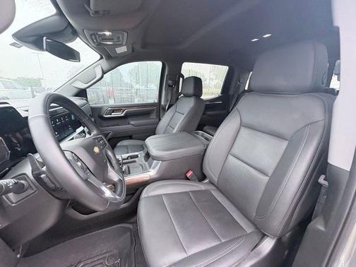 Sterling Gray Metallic 2025 Chevrolet Silverado 1500 LT