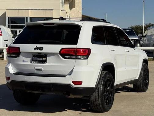2021 Jeep Grand Cherokee Laredo