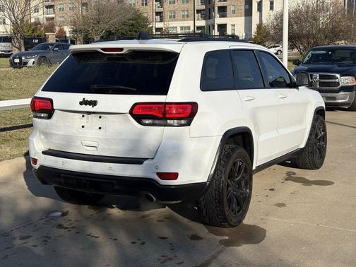 2021 Jeep Grand Cherokee Laredo